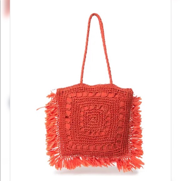 Most Wanted USA woven crotchet tote sea grass fringe Red - Picture 1 of 10
